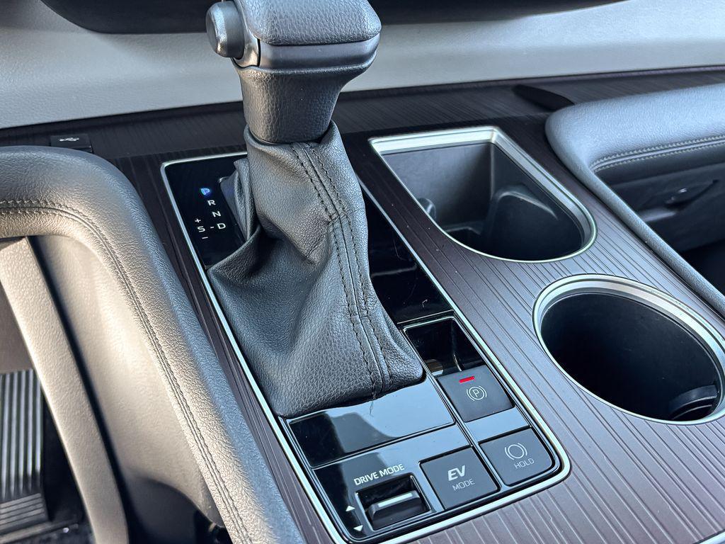 used 2023 Toyota Sienna car, priced at $31,900