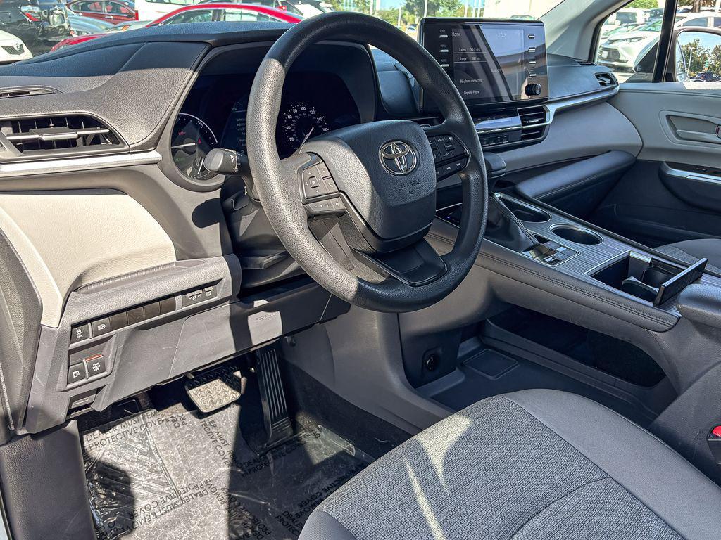 used 2023 Toyota Sienna car, priced at $31,900