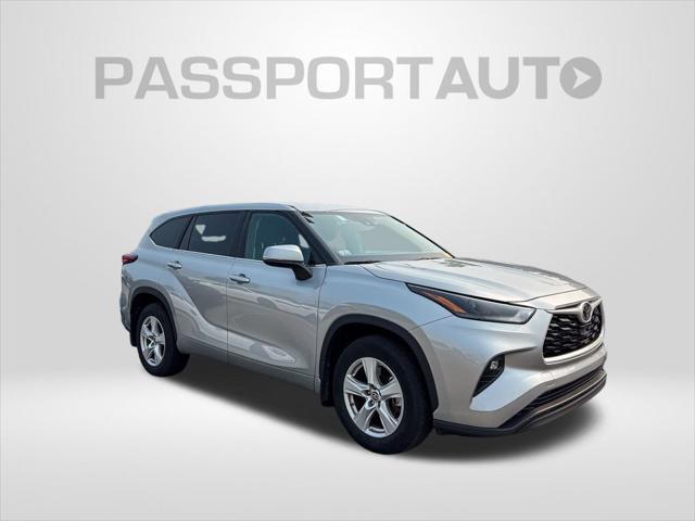 used 2023 Toyota Highlander car, priced at $33,000