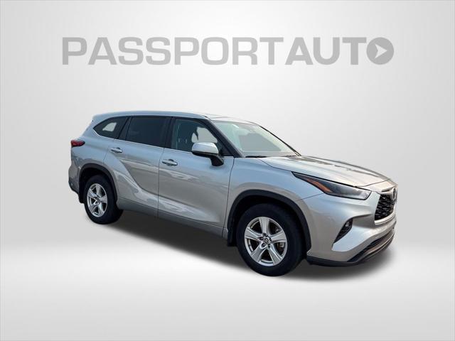 used 2023 Toyota Highlander car, priced at $33,000