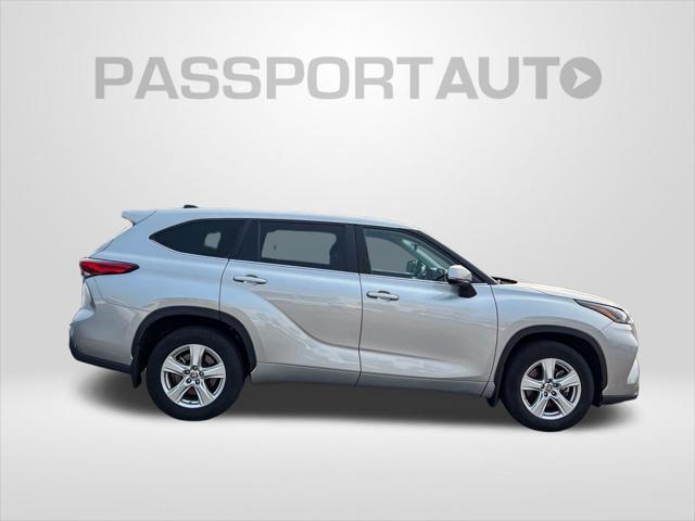 used 2023 Toyota Highlander car, priced at $33,000