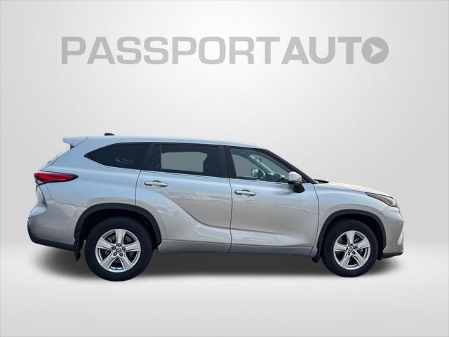 used 2023 Toyota Highlander car, priced at $33,000