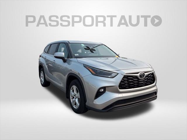 used 2023 Toyota Highlander car, priced at $33,000
