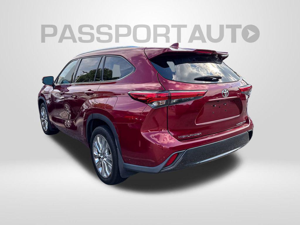 used 2020 Toyota Highlander car, priced at $34,839