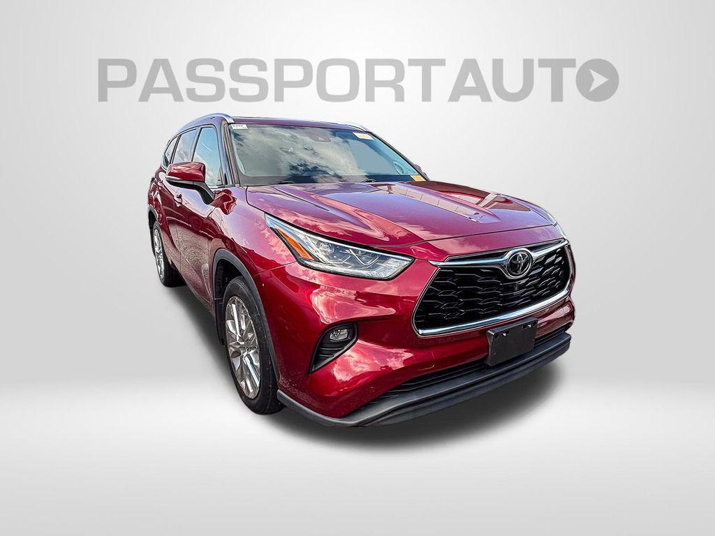 used 2020 Toyota Highlander car, priced at $34,839