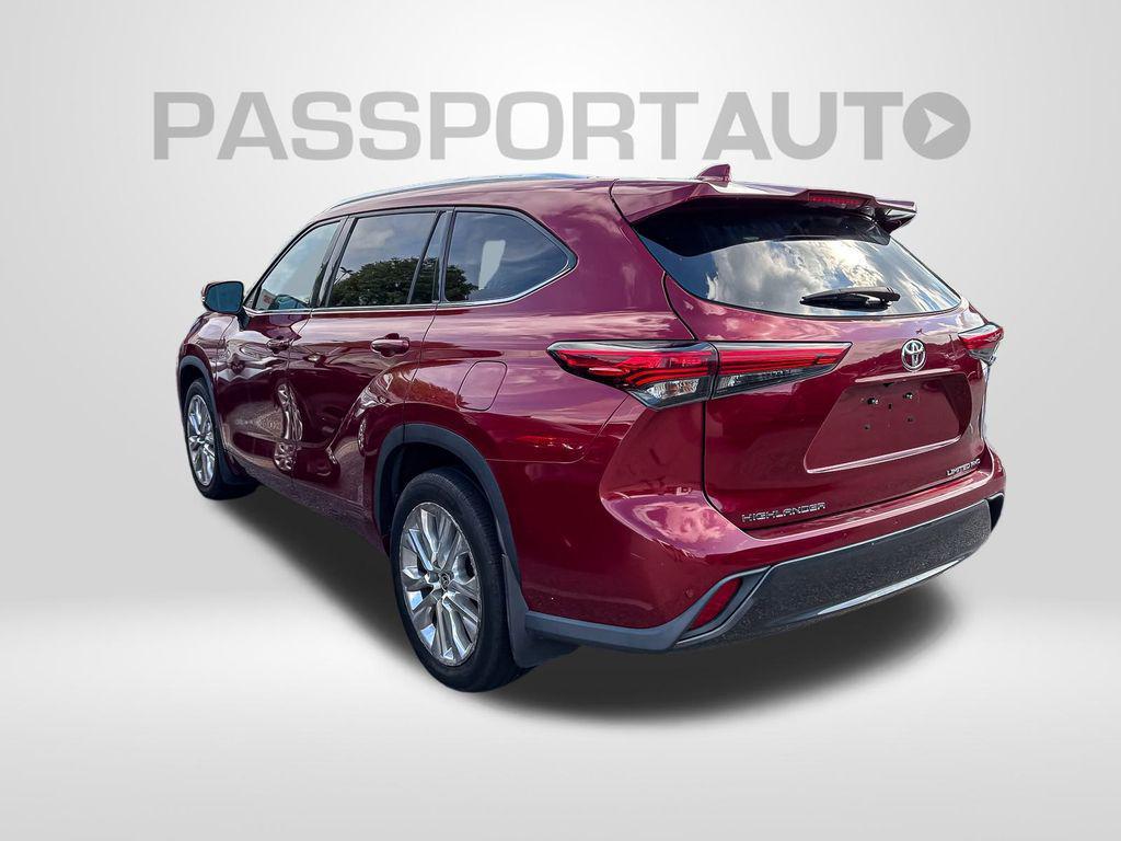 used 2020 Toyota Highlander car, priced at $34,839