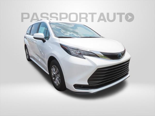 new 2025 Toyota Sienna car, priced at $41,120