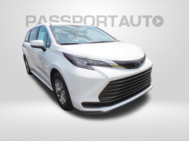 new 2025 Toyota Sienna car, priced at $41,120