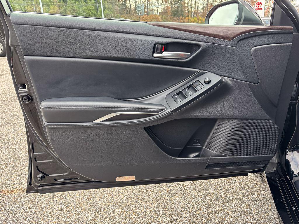 used 2020 Toyota Avalon Hybrid car, priced at $26,990