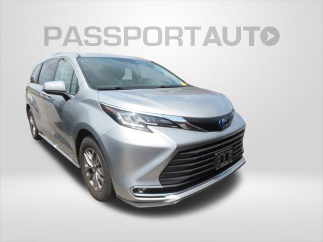 used 2023 Toyota Sienna car, priced at $39,369