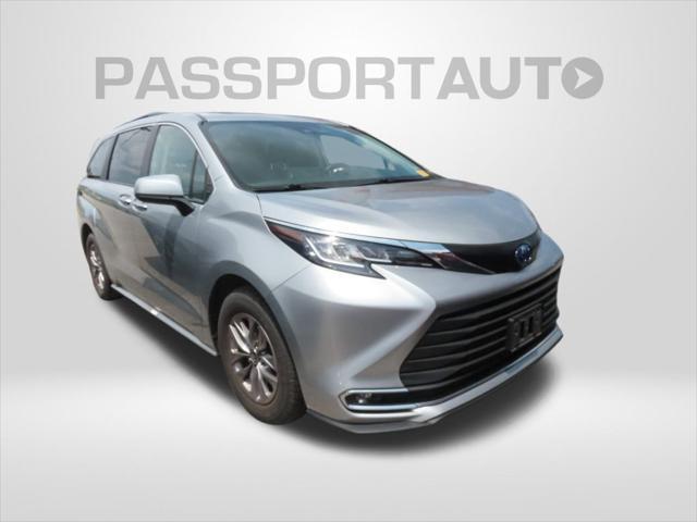 used 2023 Toyota Sienna car, priced at $39,369