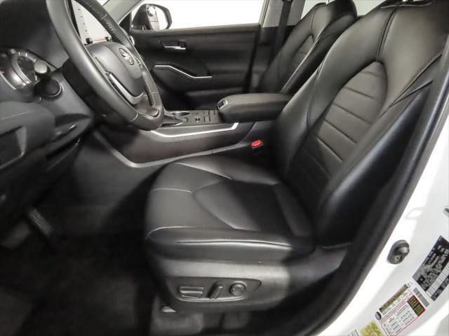 used 2022 Toyota Highlander car, priced at $39,500