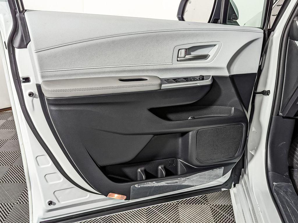 new 2025 Toyota Sienna car, priced at $50,480