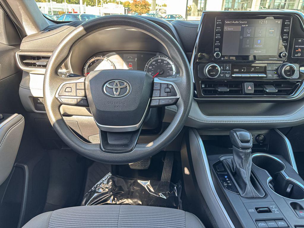 used 2022 Toyota Highlander car, priced at $27,232