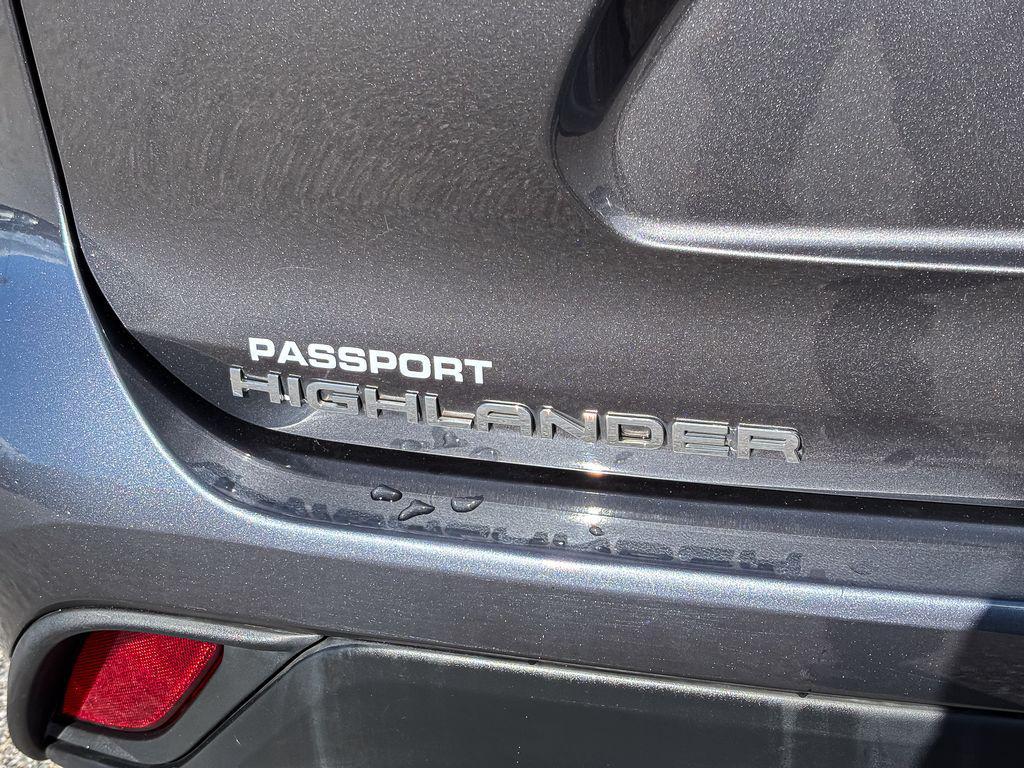 used 2022 Toyota Highlander car, priced at $27,232