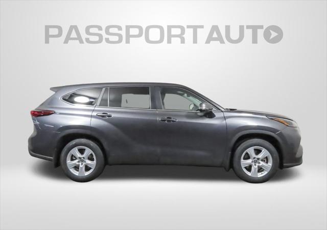used 2023 Toyota Highlander car, priced at $34,071