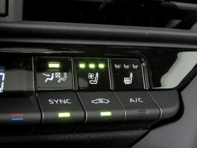 new 2025 Toyota Crown Signia car, priced at $48,318
