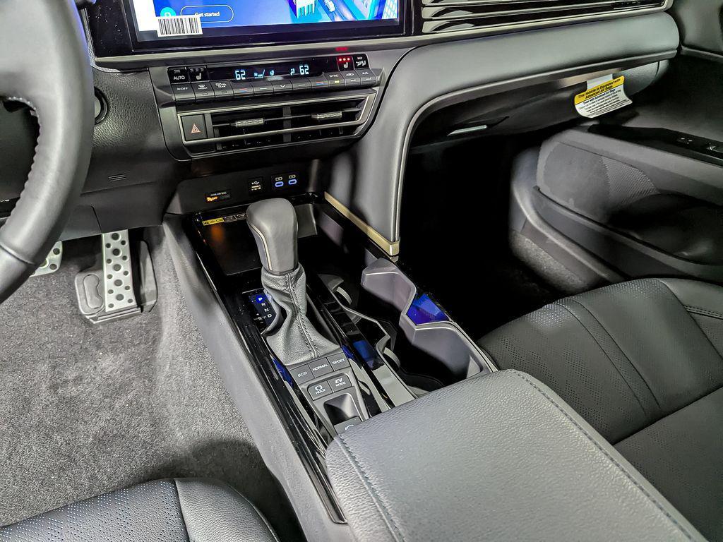 new 2025 Toyota Camry car, priced at $35,662