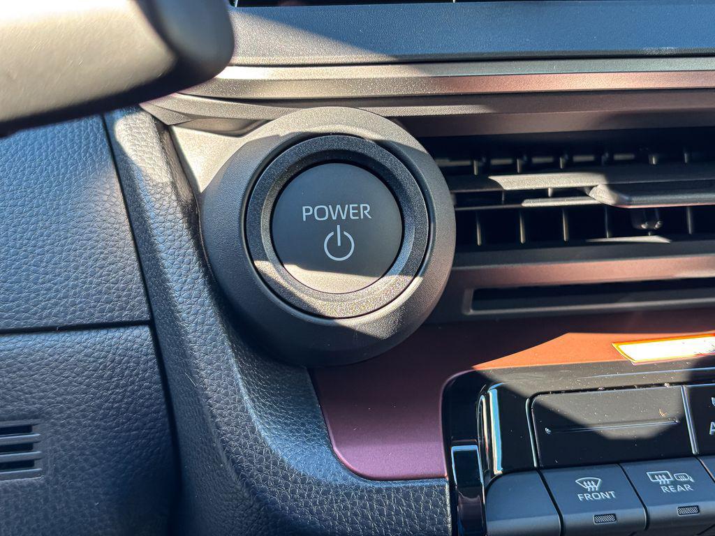 new 2026 Toyota Prius Plug-In Hybrid car, priced at $35,281