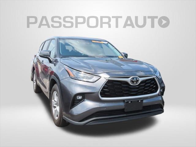 used 2023 Toyota Highlander car, priced at $34,476