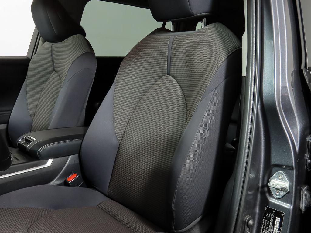 used 2023 Toyota Highlander car, priced at $32,668
