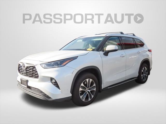 used 2021 Toyota Highlander car, priced at $33,900