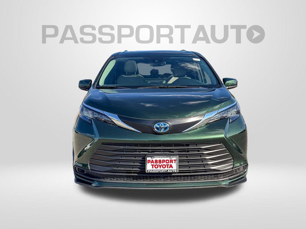 used 2025 Toyota Sienna car, priced at $37,725