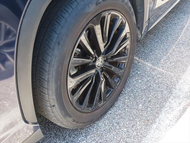 used 2024 Toyota Highlander car, priced at $42,919