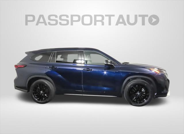 used 2024 Toyota Highlander car, priced at $43,270