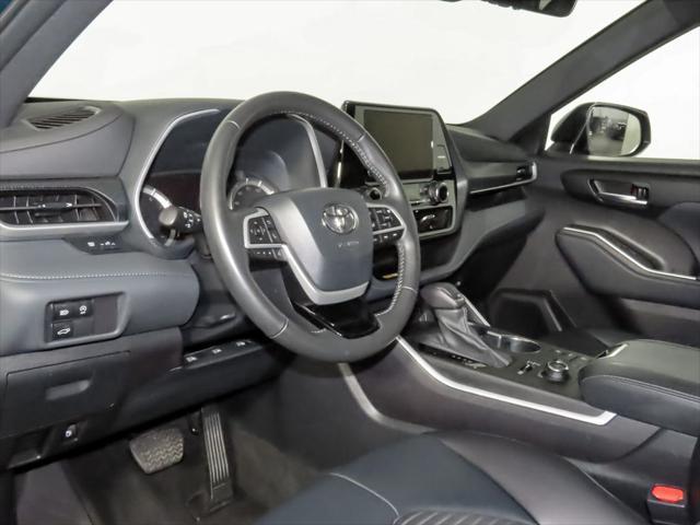 used 2024 Toyota Highlander car, priced at $43,270