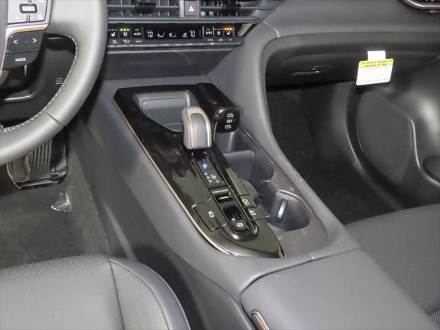 new 2025 Toyota Crown Signia car, priced at $42,362