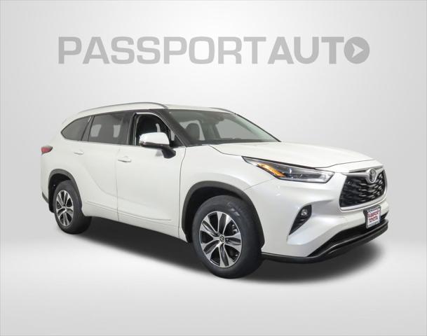 used 2021 Toyota Highlander car, priced at $33,900