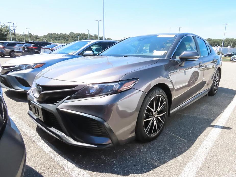 used 2022 Toyota Camry car, priced at $21,387