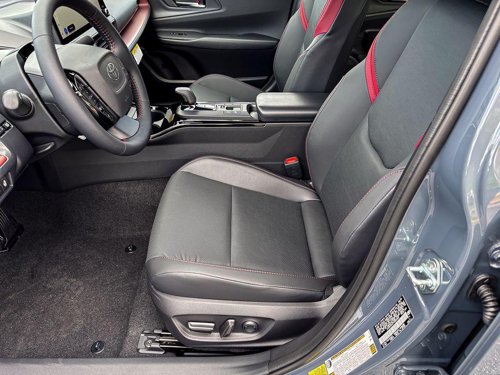 new 2026 Toyota Prius Plug-In Hybrid car, priced at $43,666