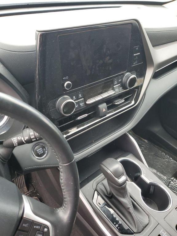 used 2023 Toyota Highlander car, priced at $30,500