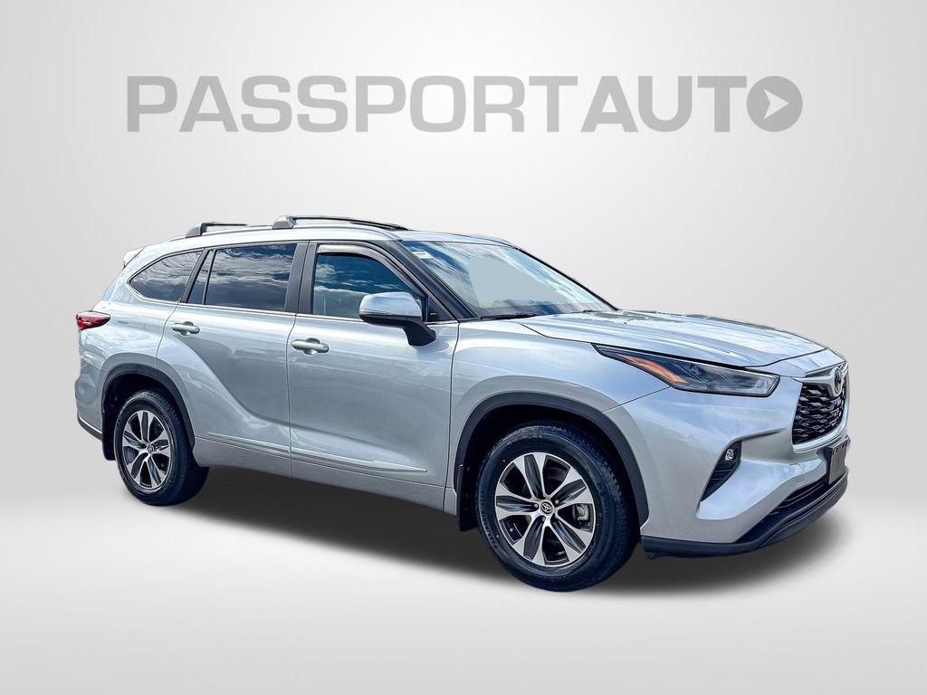 used 2023 Toyota Highlander car, priced at $34,220