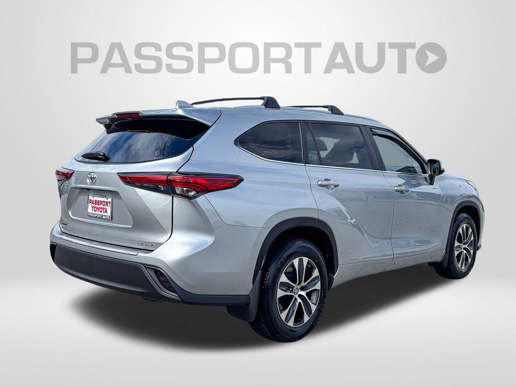 used 2023 Toyota Highlander car, priced at $34,220