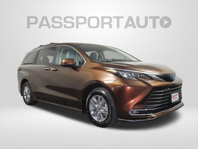 used 2024 Toyota Sienna car, priced at $45,990