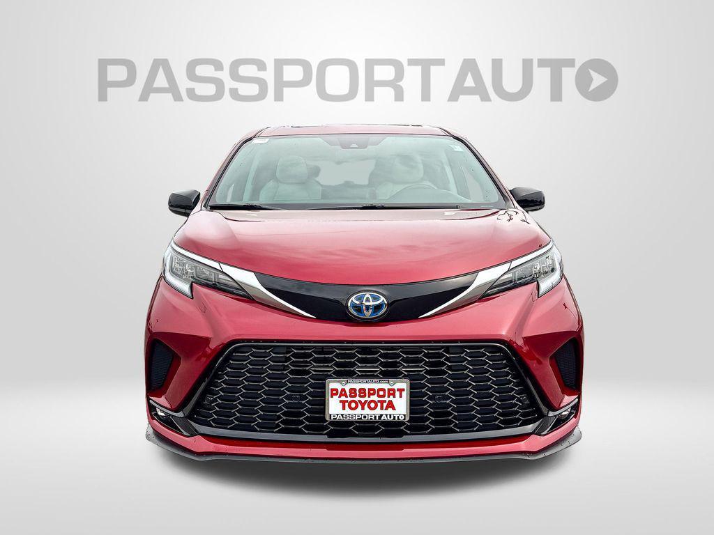 used 2024 Toyota Sienna car, priced at $44,900