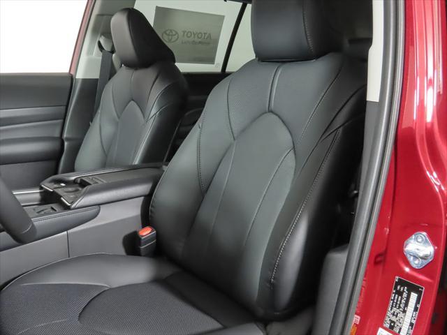 new 2025 Toyota Grand Highlander car, priced at $57,563