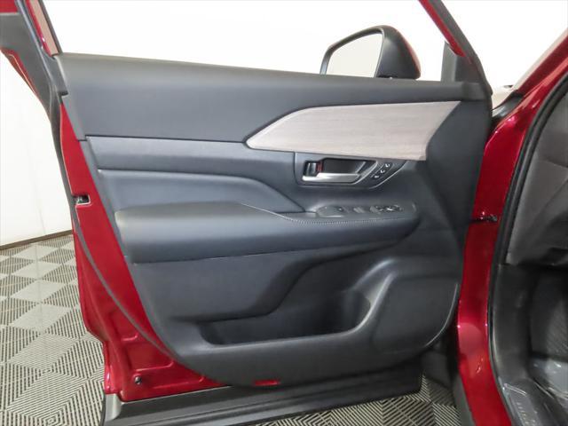 new 2025 Toyota Grand Highlander car, priced at $57,563