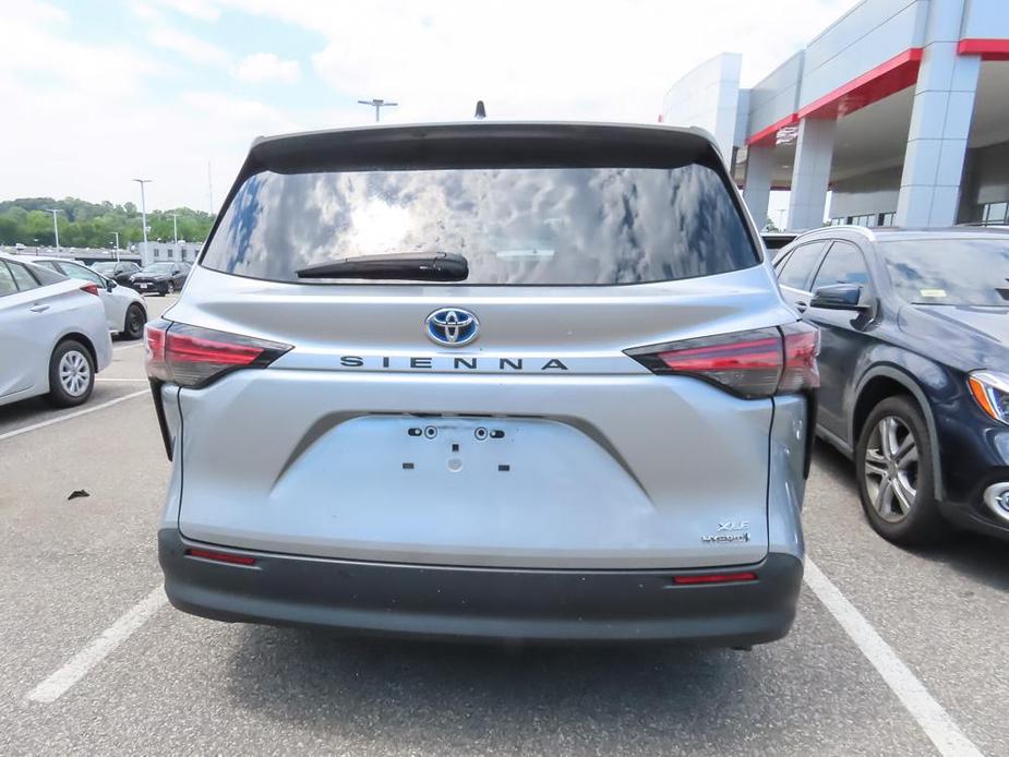 used 2022 Toyota Sienna car, priced at $39,876