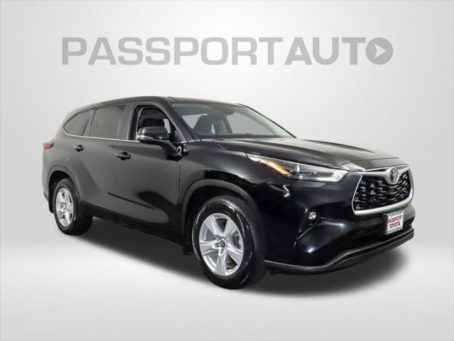 used 2023 Toyota Highlander car, priced at $32,866