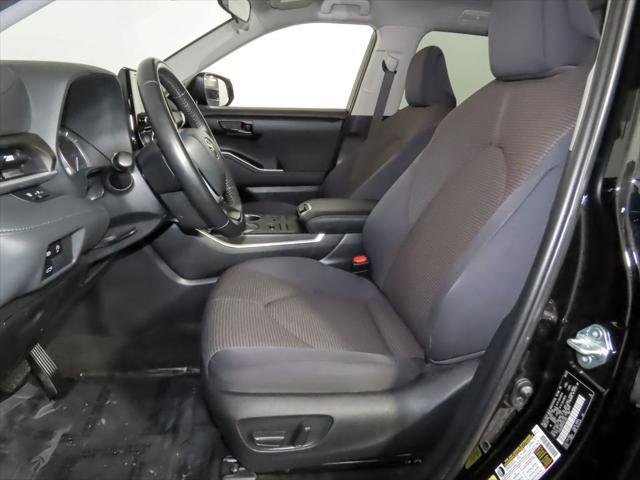 used 2023 Toyota Highlander car, priced at $32,866