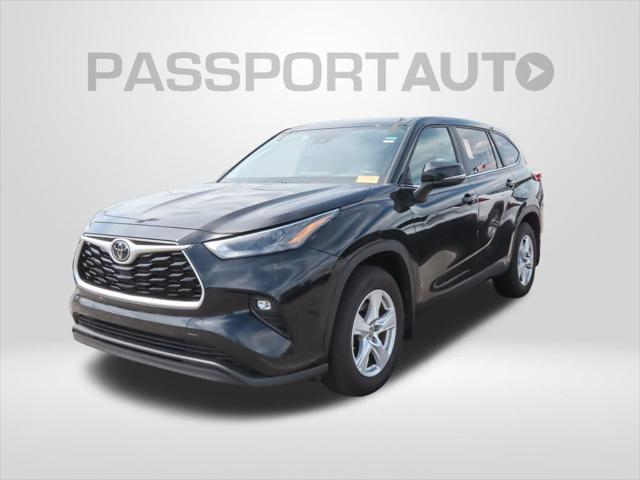 used 2023 Toyota Highlander car, priced at $35,370