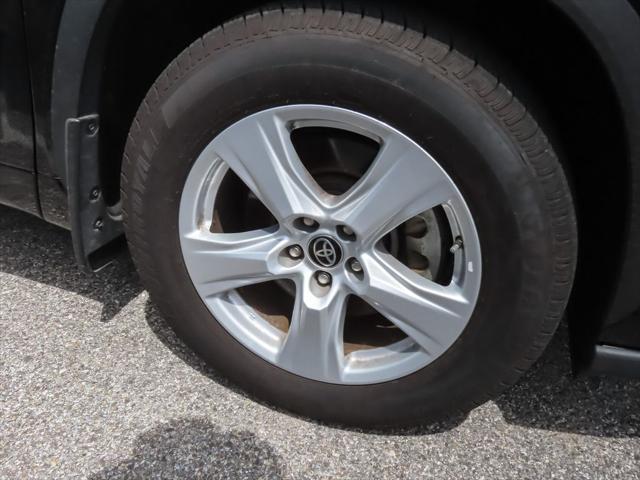 used 2023 Toyota Highlander car, priced at $35,370