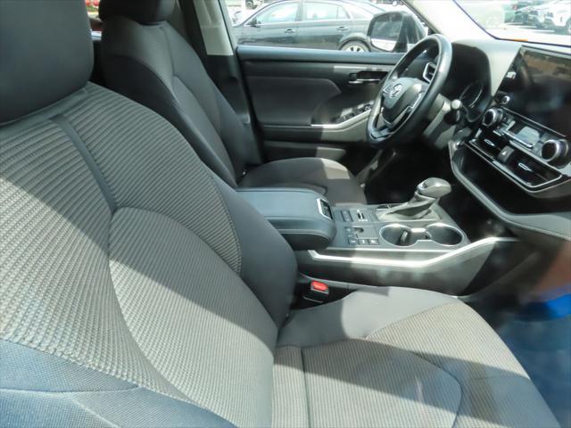 used 2023 Toyota Highlander car, priced at $35,370