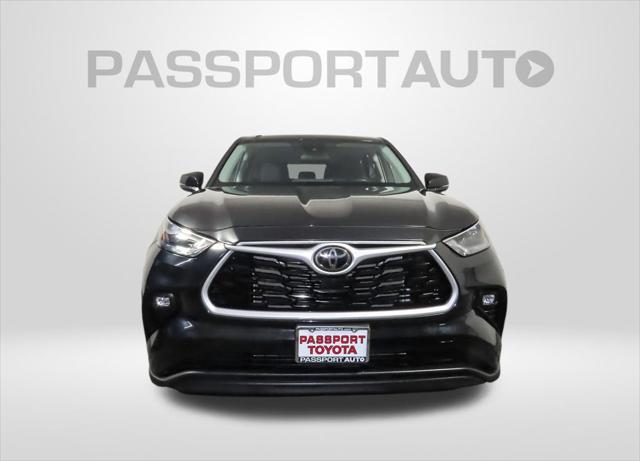 used 2023 Toyota Highlander car, priced at $32,866