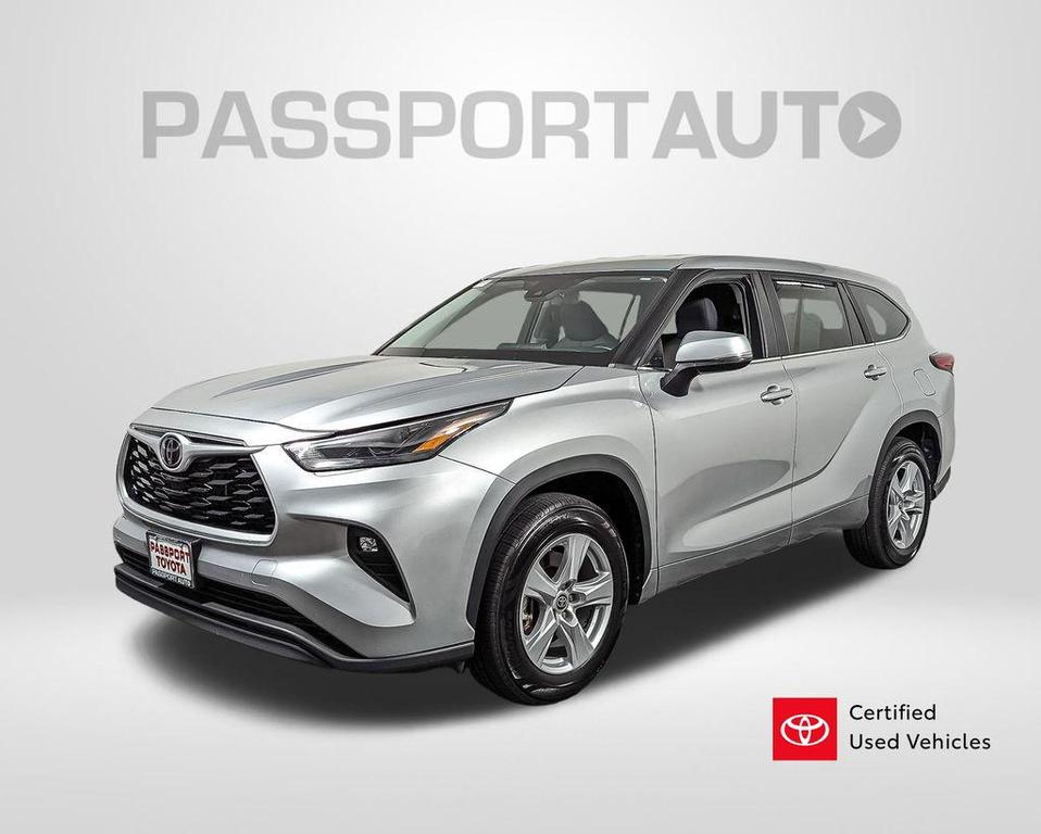 used 2023 Toyota Highlander car, priced at $31,600