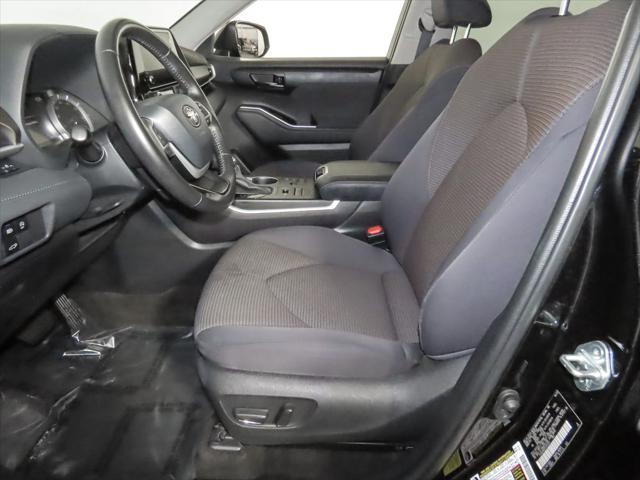 used 2023 Toyota Highlander car, priced at $34,000